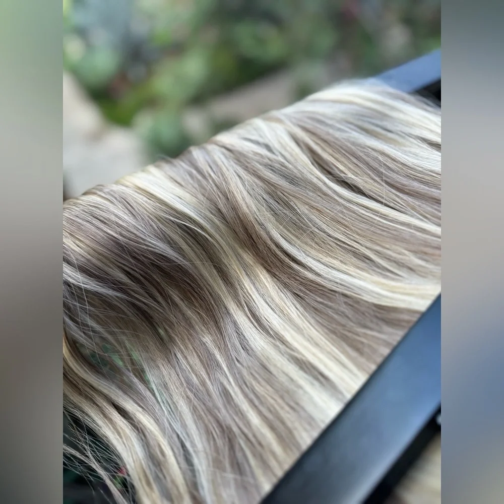 18” Halo Clip-In Hair Extension Brown & Blonde Highlights Balayage